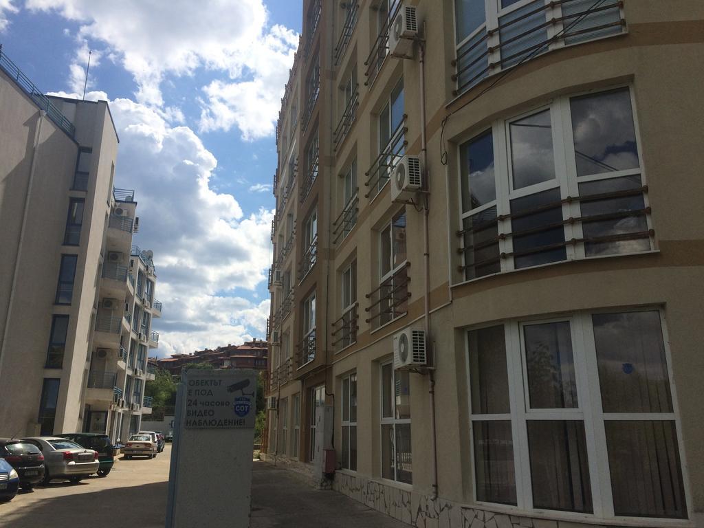Sunrise Apartment Baltjik Exteriör bild
